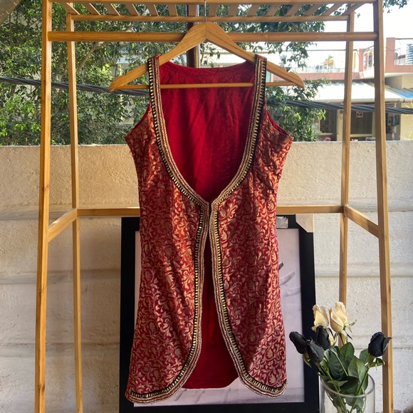 None Jackets & Blazers - 🛍️ Embroidered Silk Jacket. Size- M